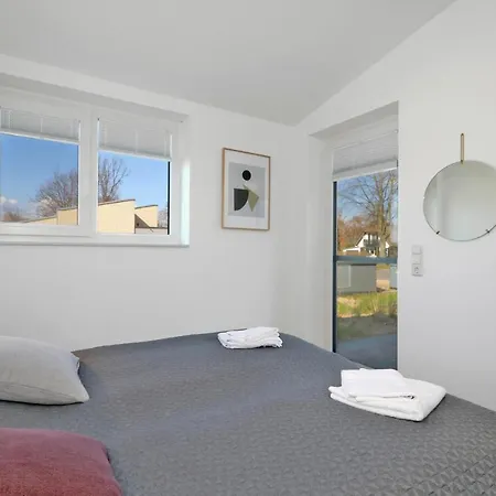 2 Bedroom Cozy In Lembruch-duemmer